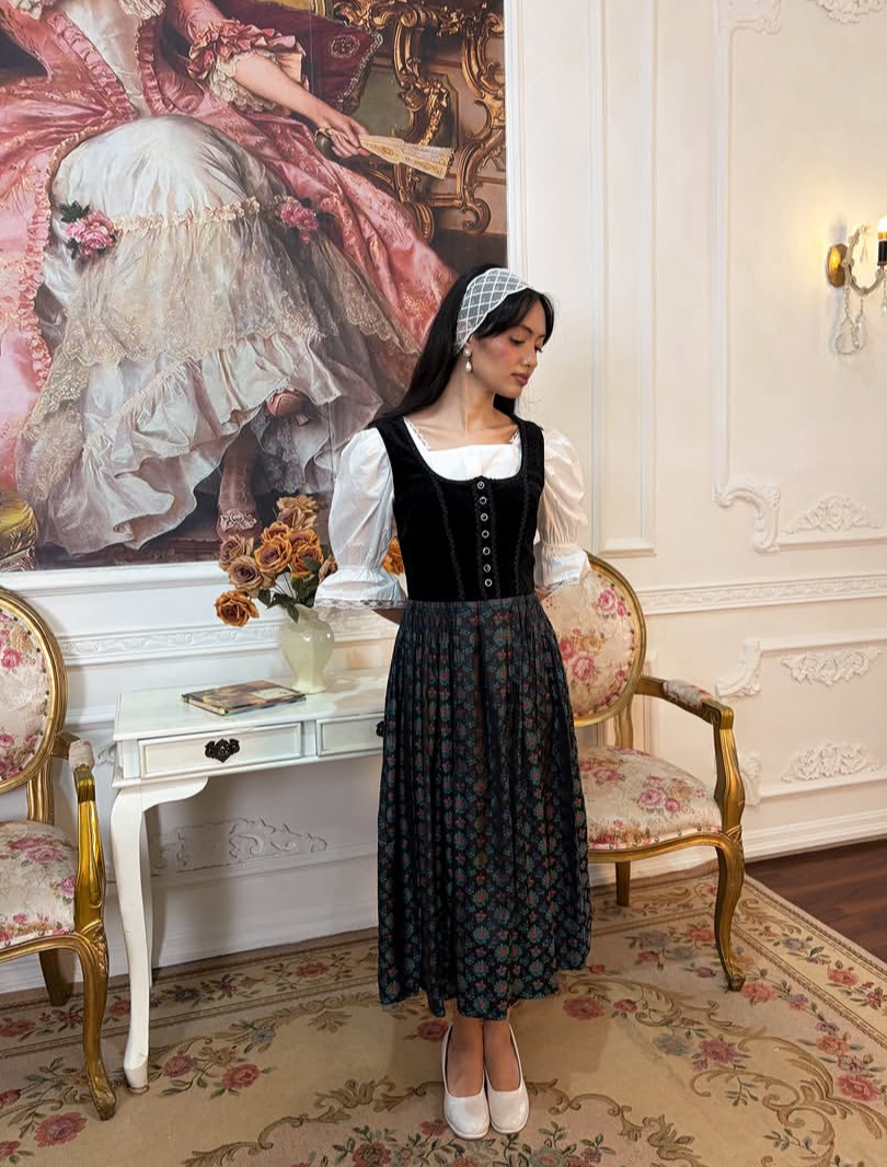 Alpine Dirndl