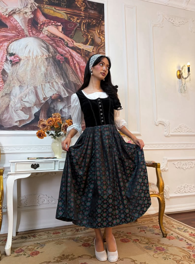 Alpine Dirndl